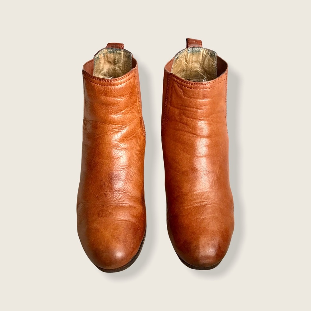 Frye Stella Chelsea Short Cognac Leather AnkleBoot - Picture 10 of 16
